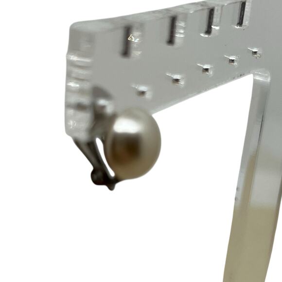 Vintage Silver Pearl Clip-On Earring Classic Mid-Century Single Statement Piece - Picture 2 of 9